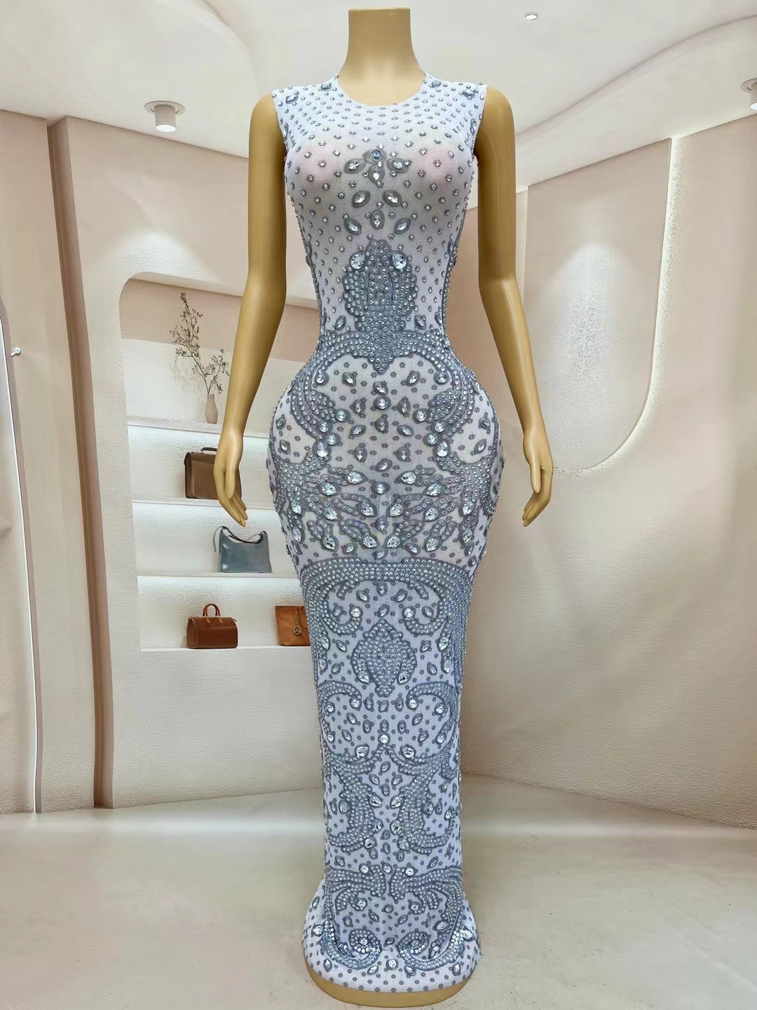 CELESINYI Yinhua Crystal Silver Damask Gown