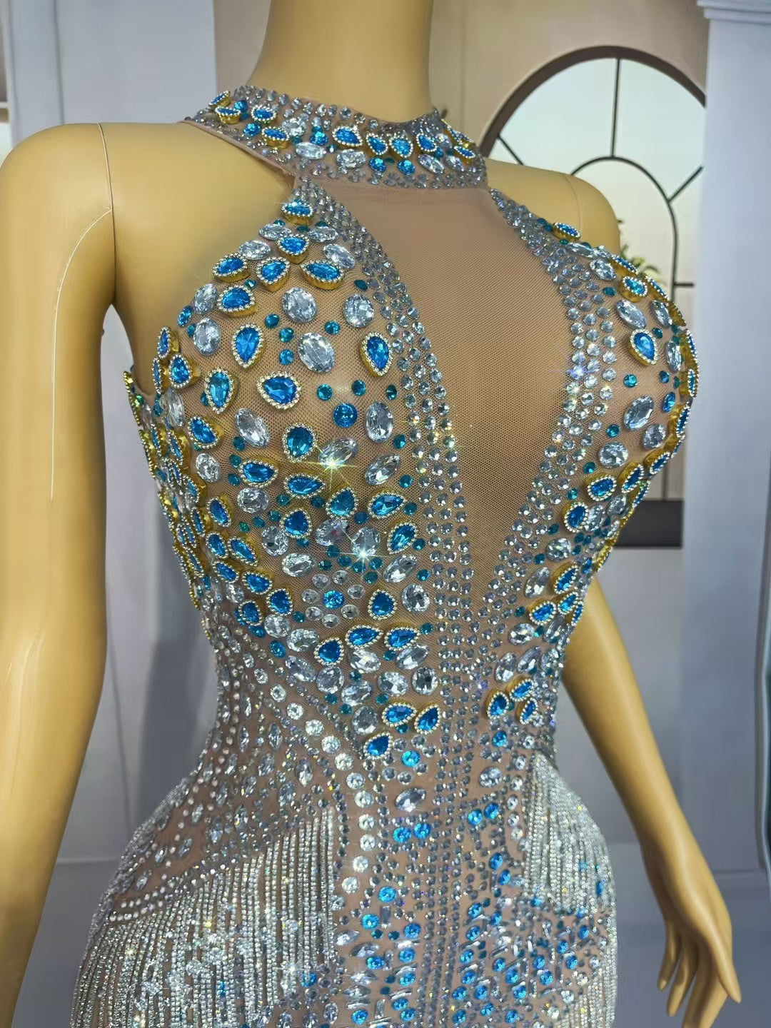 CELESINYI Lancaihua Crystal Sapphire Fringe Gown
