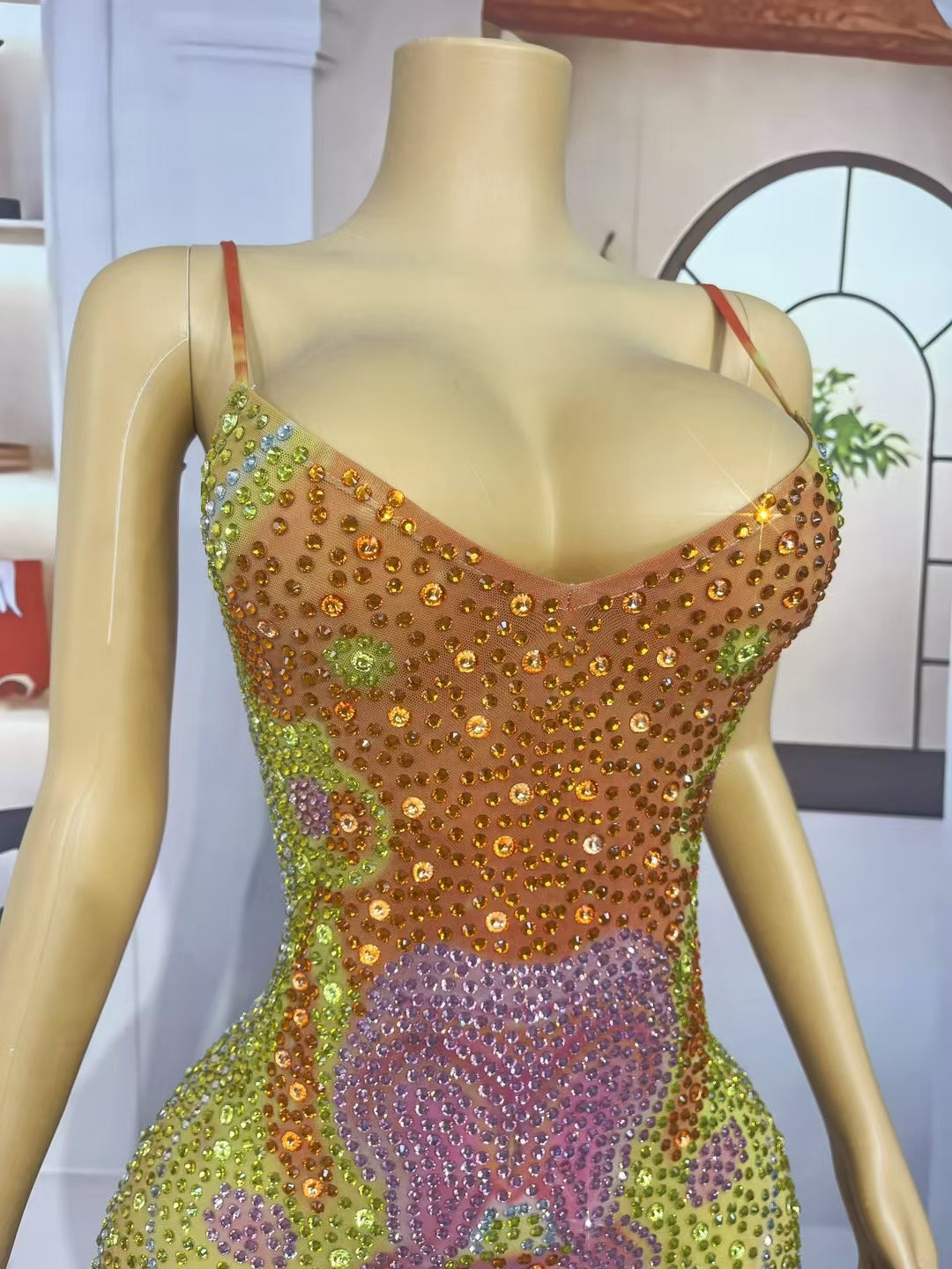 CELESINYI Qiancaifanghua Crystal Multi Color Naked Gown