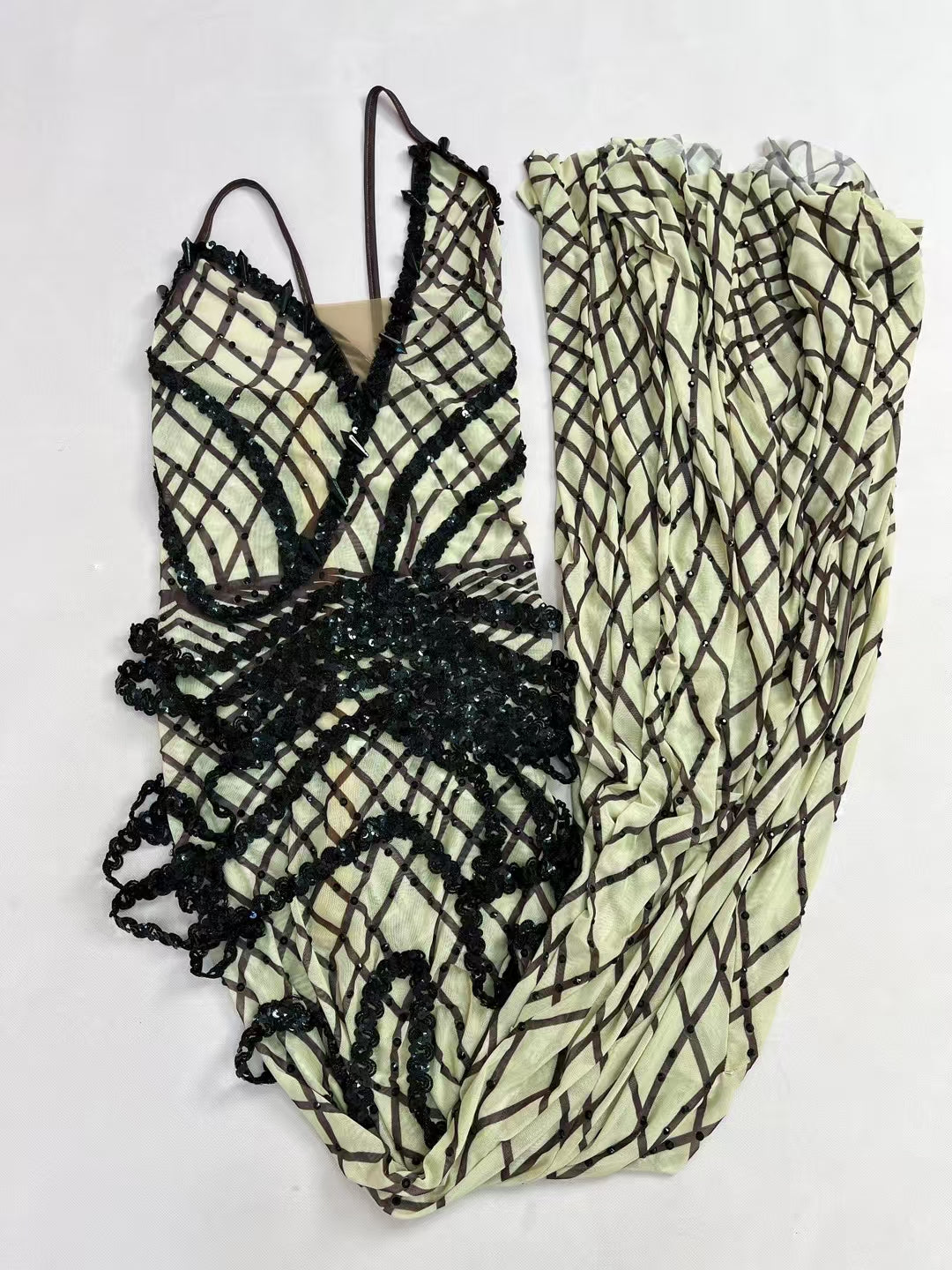 CELESINYI Kunsuo Crystal Black Grid Mermaid Gown