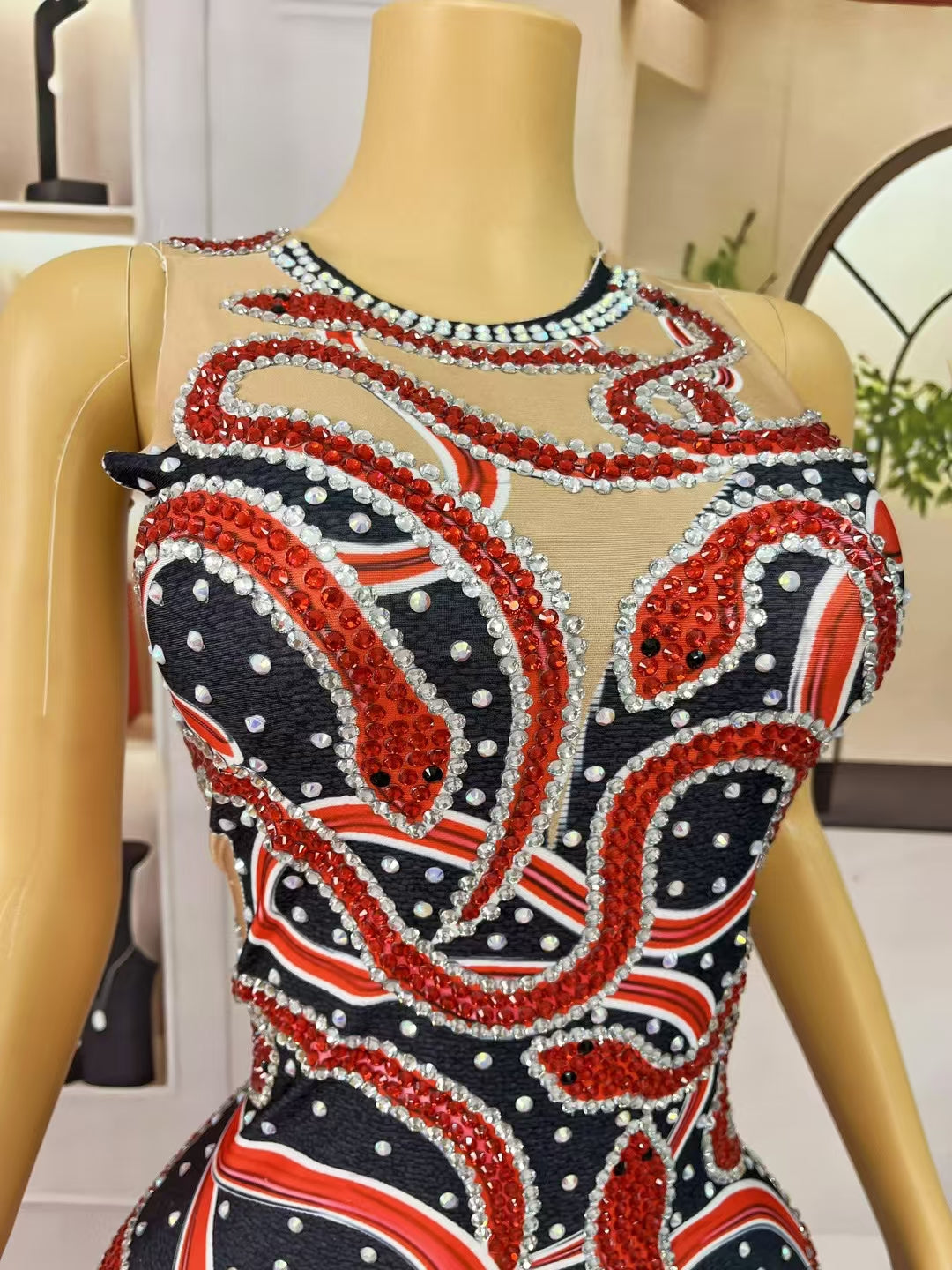 CELESINYI Hongshe Crystal Serpent Dance Gown