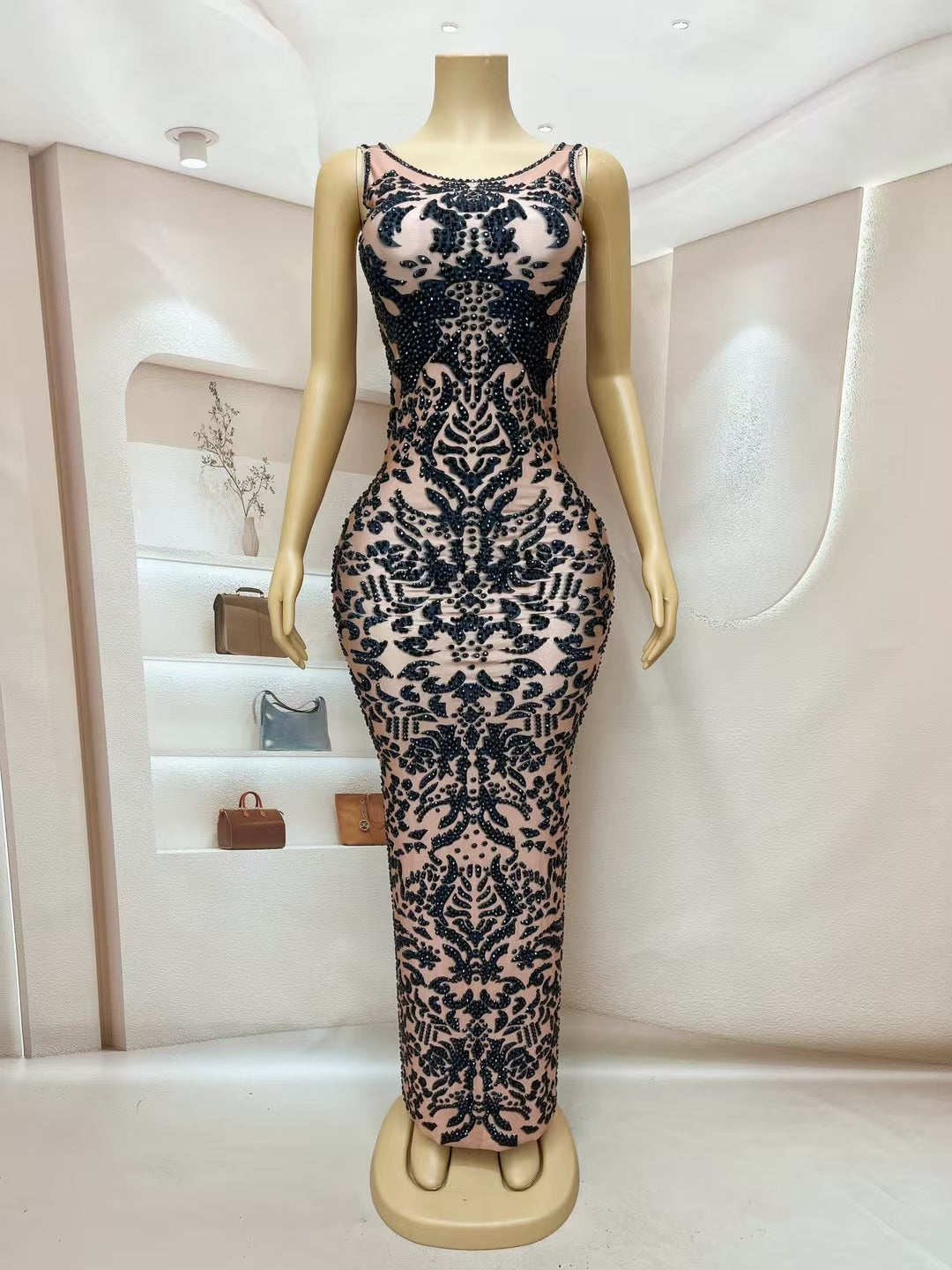 CELESINYI Heijiao Crystal Black Baroque Gown