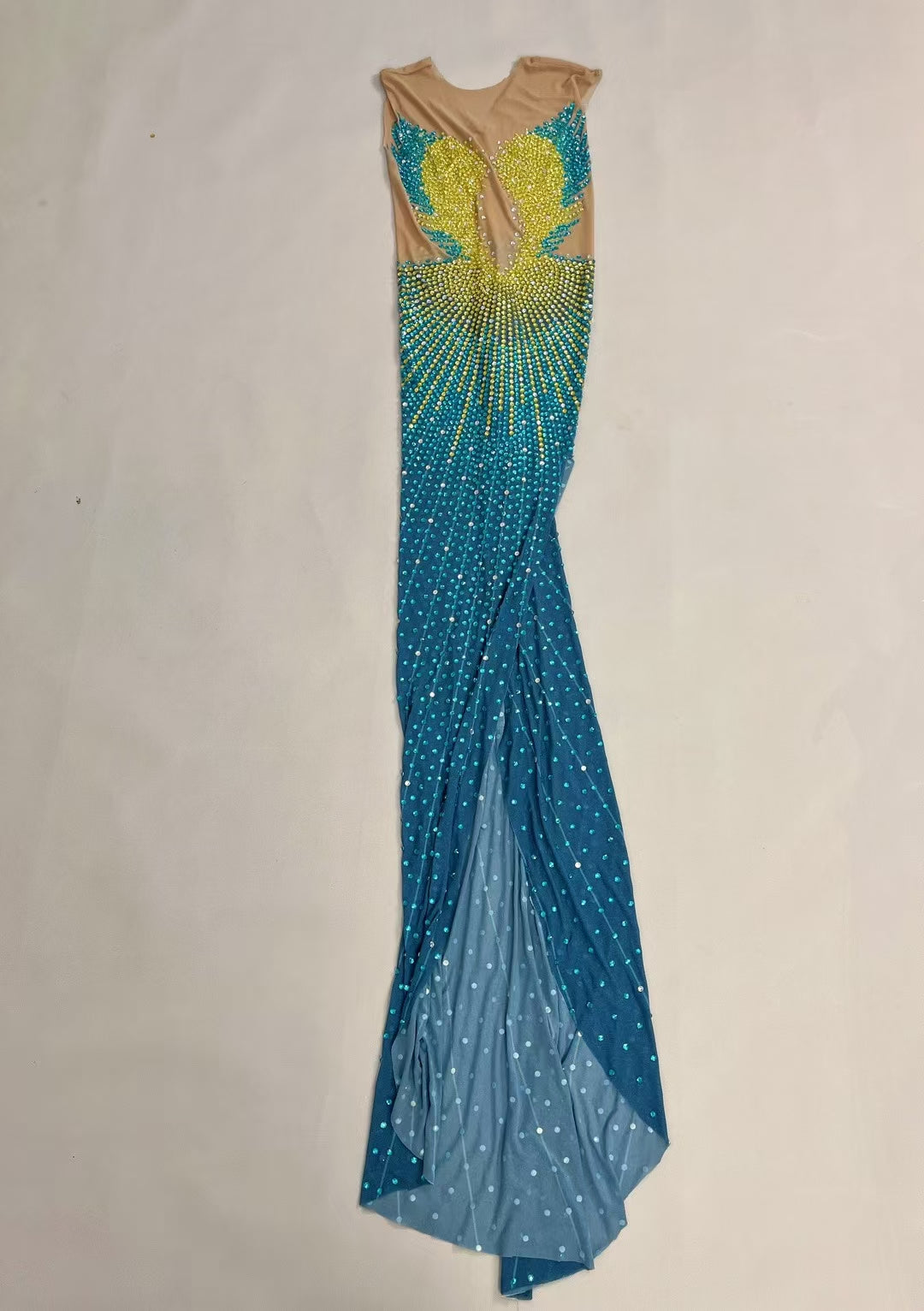 CELESINYI Kongqueyu Crystal Peacock Gradient Gown