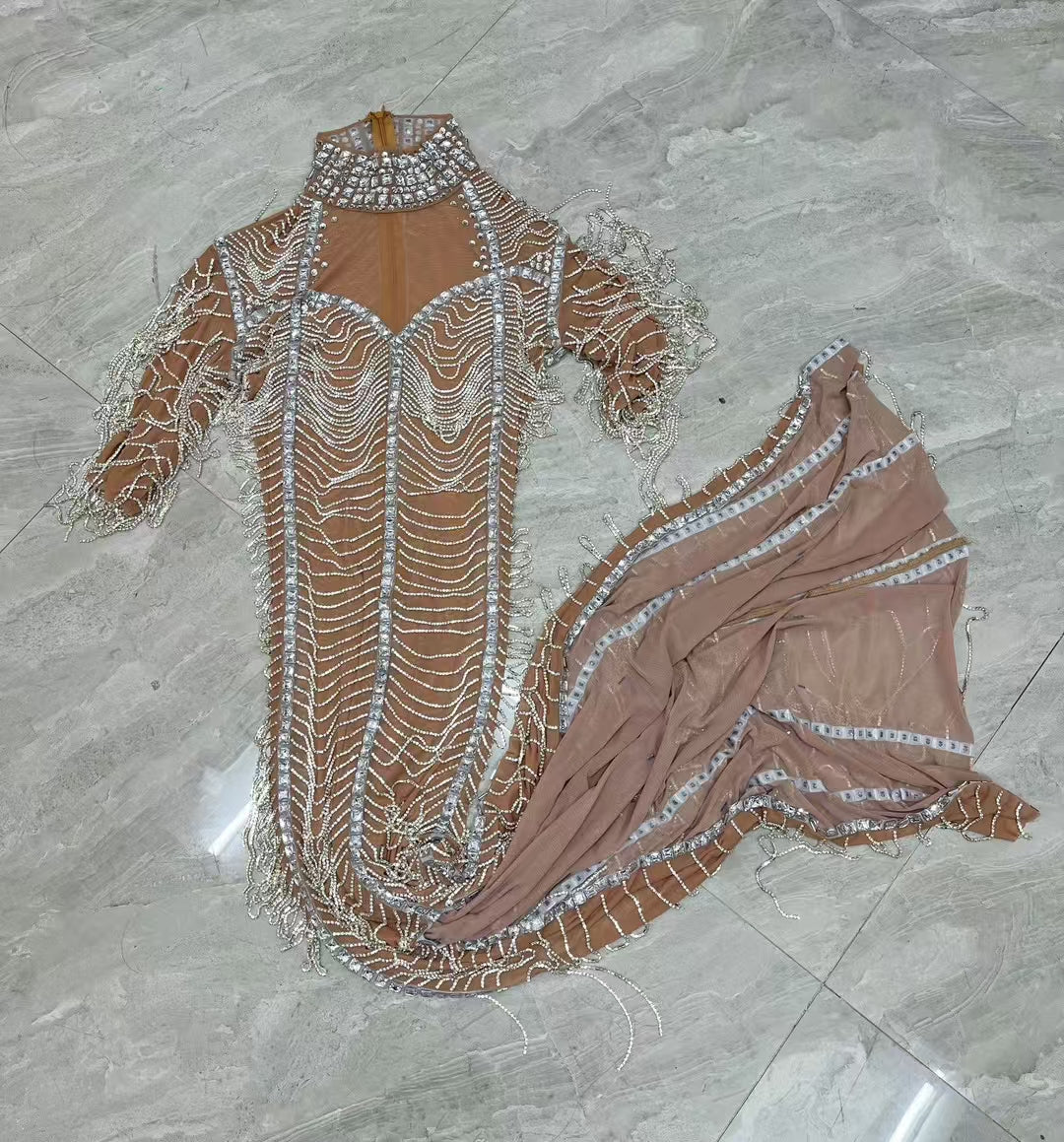 CELESINYI Yinmantang Crystal Silver Stream Fringe Gown