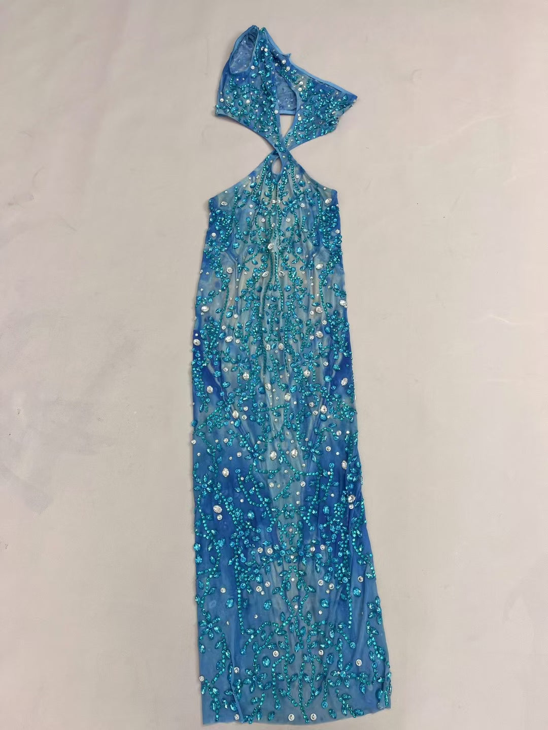 CELESINYI Lanliu Crystal Blue Drapery Gown