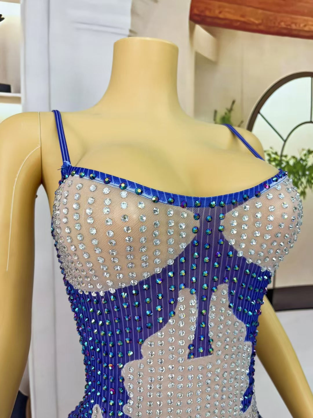 CELESINYI Lanhaiyang Crystal Electric Blue Gown