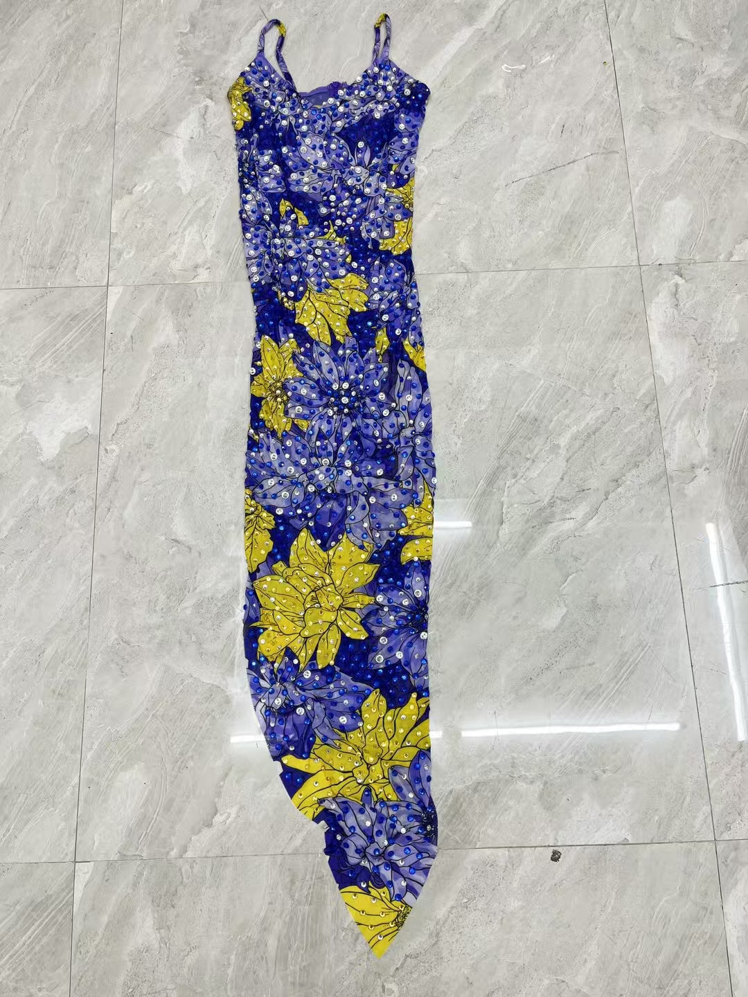 CELESINYI Shenhaiju Crystal Chrysanthemum Gown