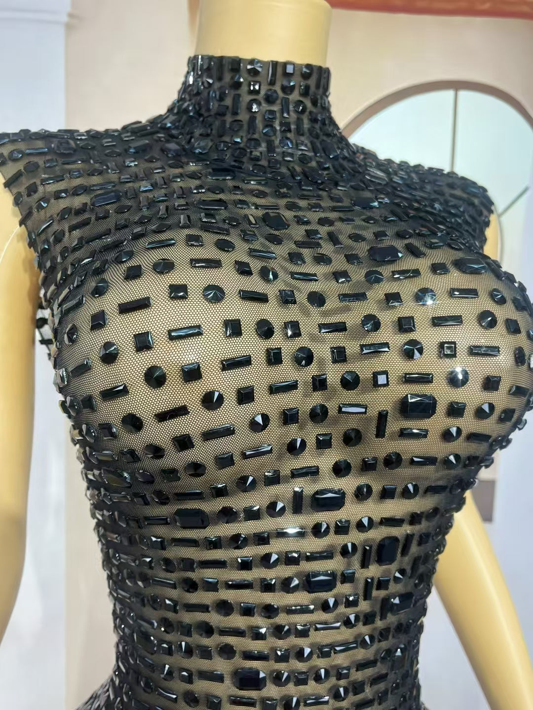 CELESINYI Heibei Crystal Black Mini Dress