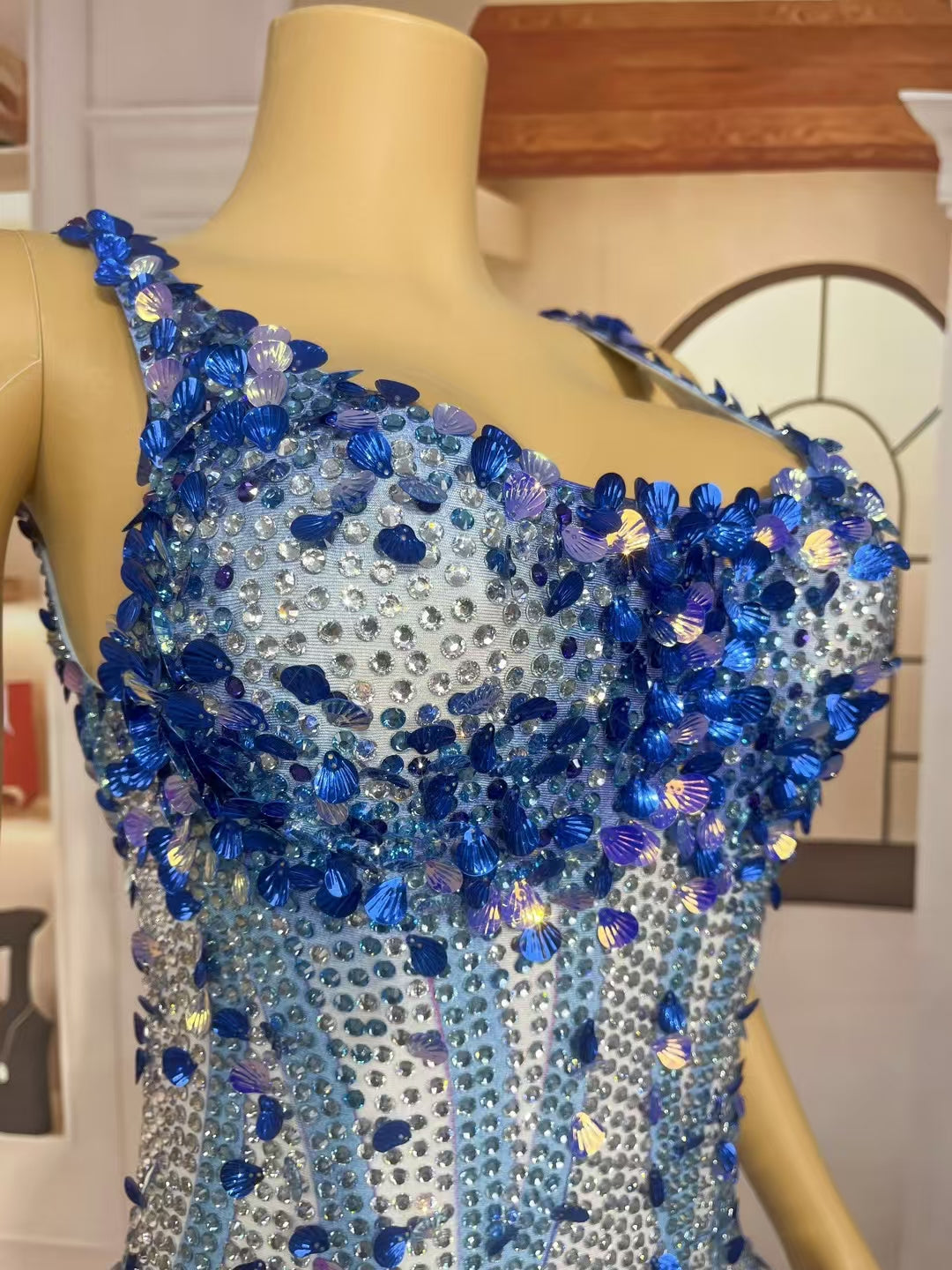 CELESINYI Lanmeimei Crystal Deep Blue Scallop Bodysuit