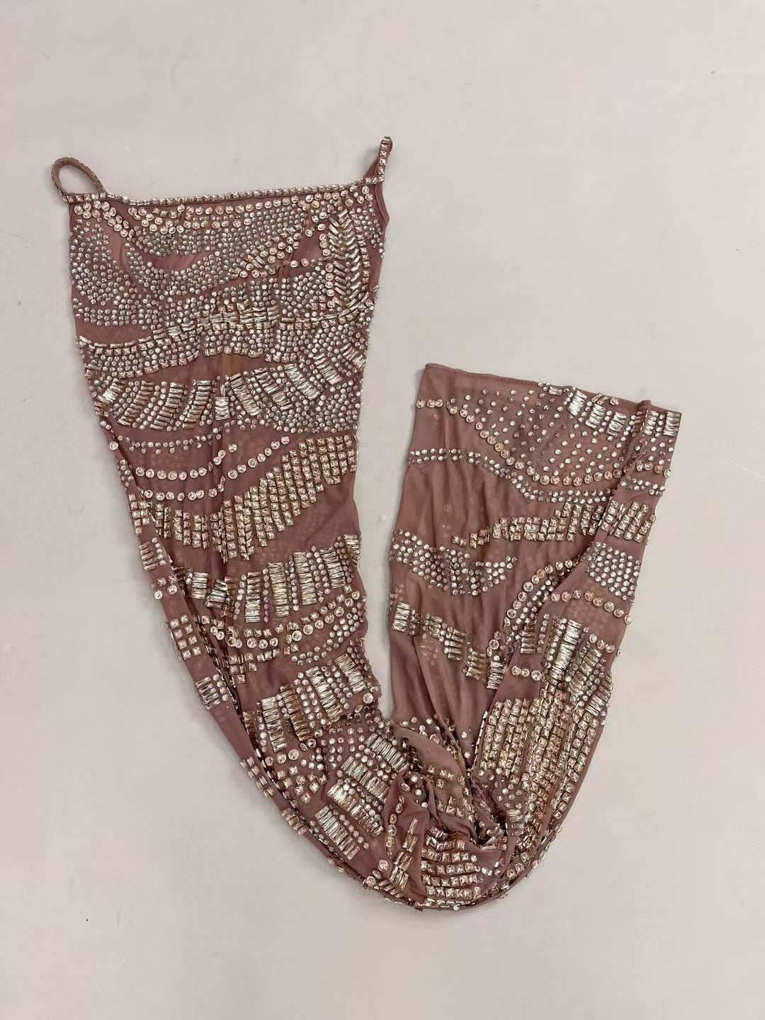 CELESINYI Fuguang Crystal Light Band Gown