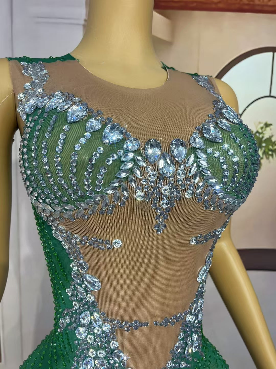 CELESINYI Chijin Crystal Green Gown