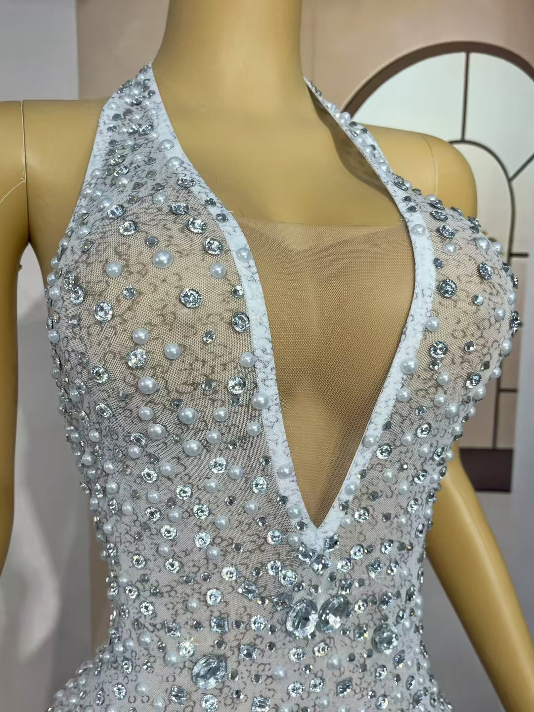 CELESINYI Tiantianquan Crystal Pearl Swirl Bodysuit
