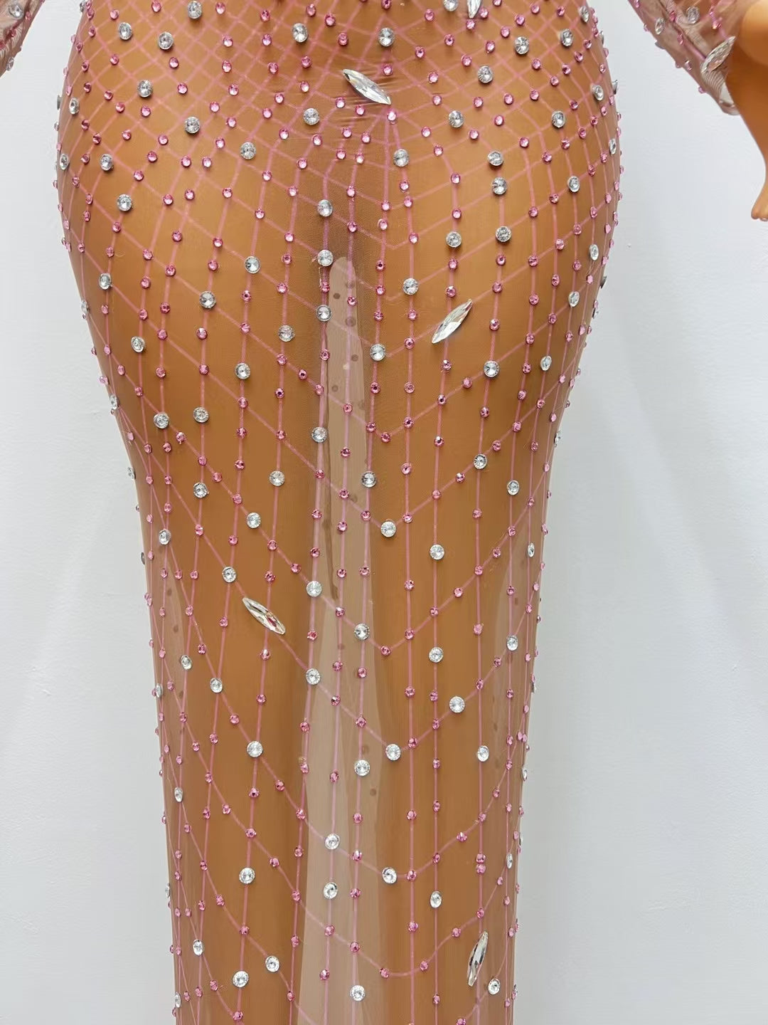 CELESINYI Liuye Crystal Mesh Grid Long Sleeve Gown
