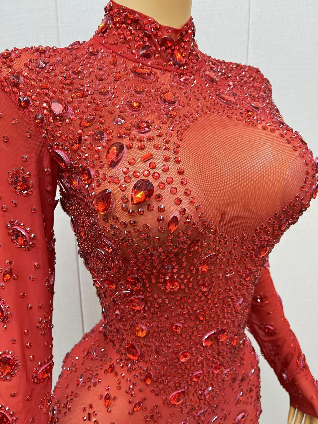 CELESINYI Yuanquan Crystal Red Gown