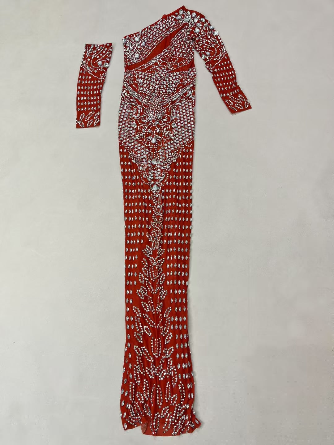 CELESINYI Zuange Crystal One-Shoulder Gown