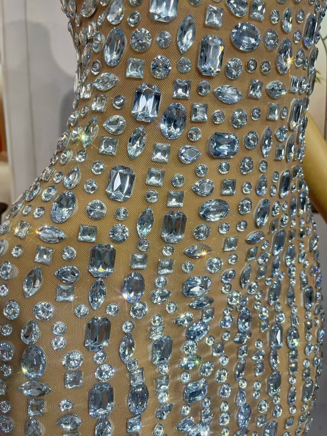 CELESINYI Baidou Crystal Skin Illusion Gown