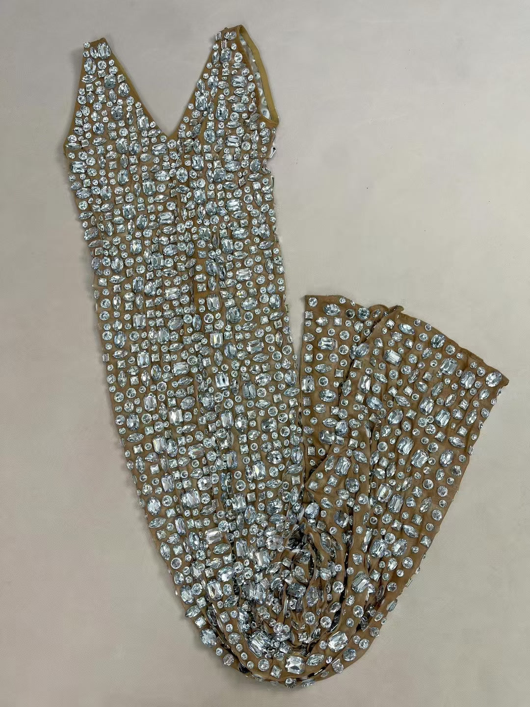 CELESINYI Baidou Crystal Skin Illusion Gown