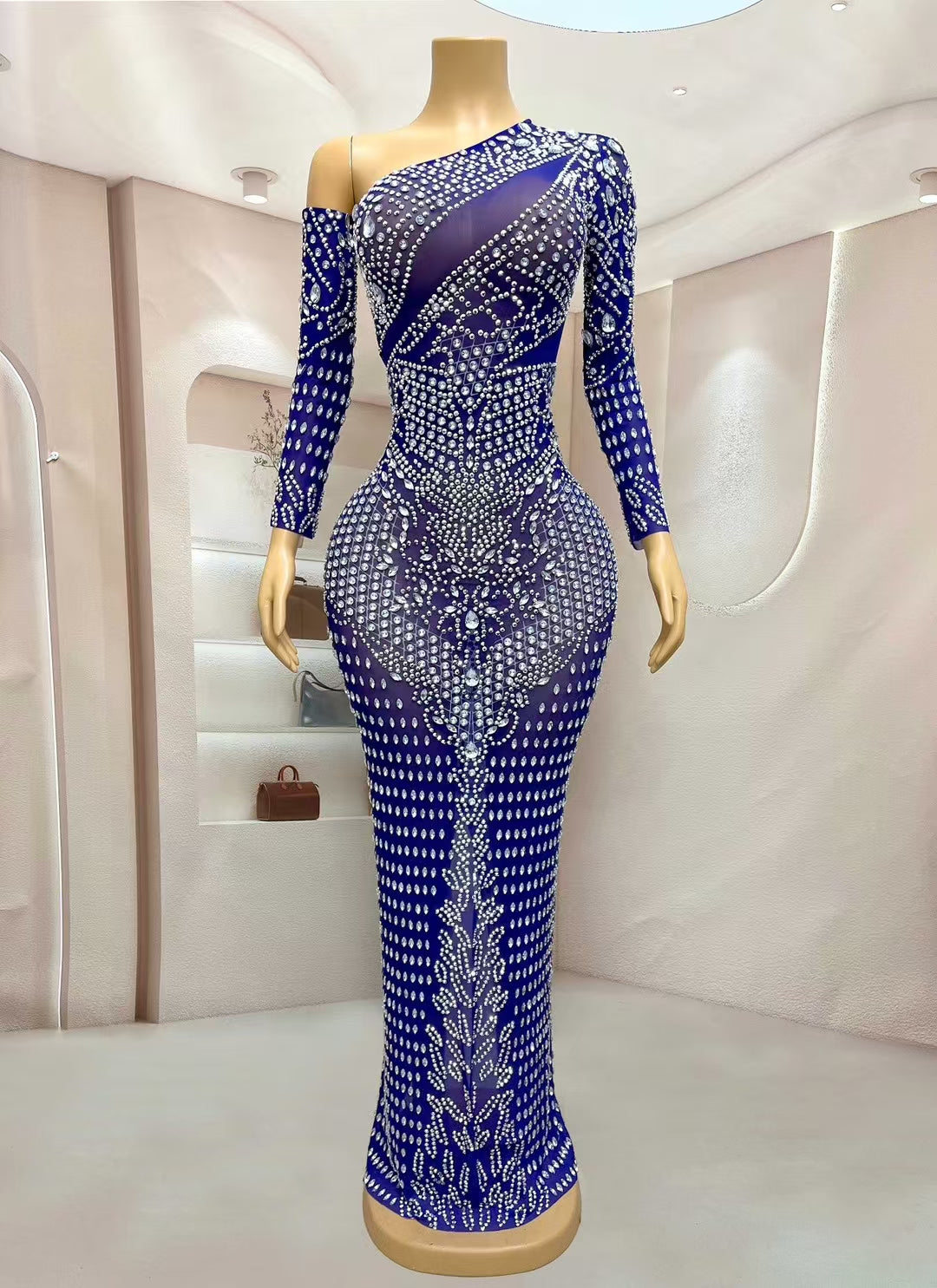 CELESINYI Zuange Crystal One-Shoulder Gown