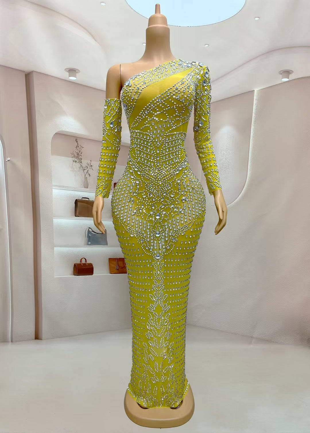CELESINYI Zuange Crystal One-Shoulder Gown