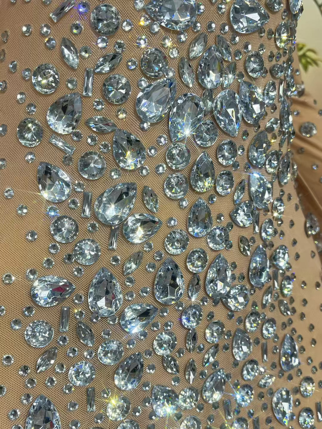 CELESINYI Scui Crystal Naked Gown