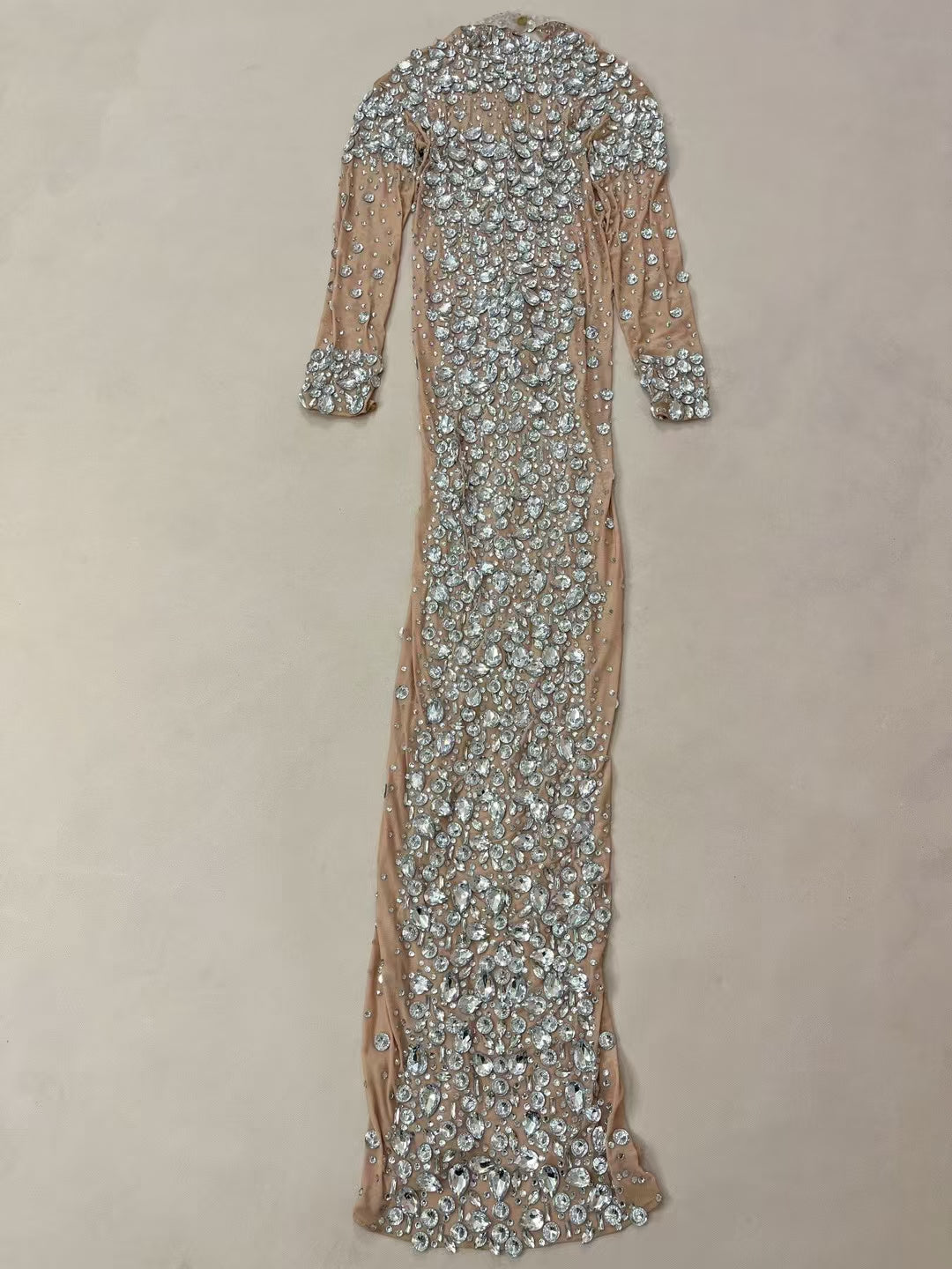 CELESINYI Scui Crystal Naked Gown