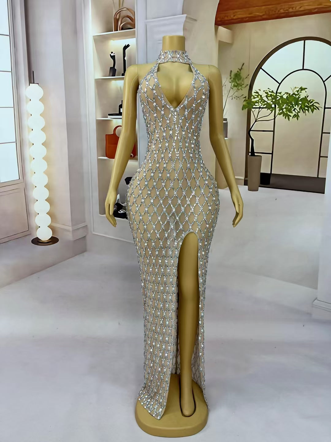 CELESINYI Jianjiao Crystal Silver Grid Gown