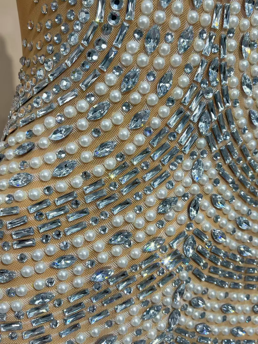 CELESINYI Shuanggou Crystal Hook Gown