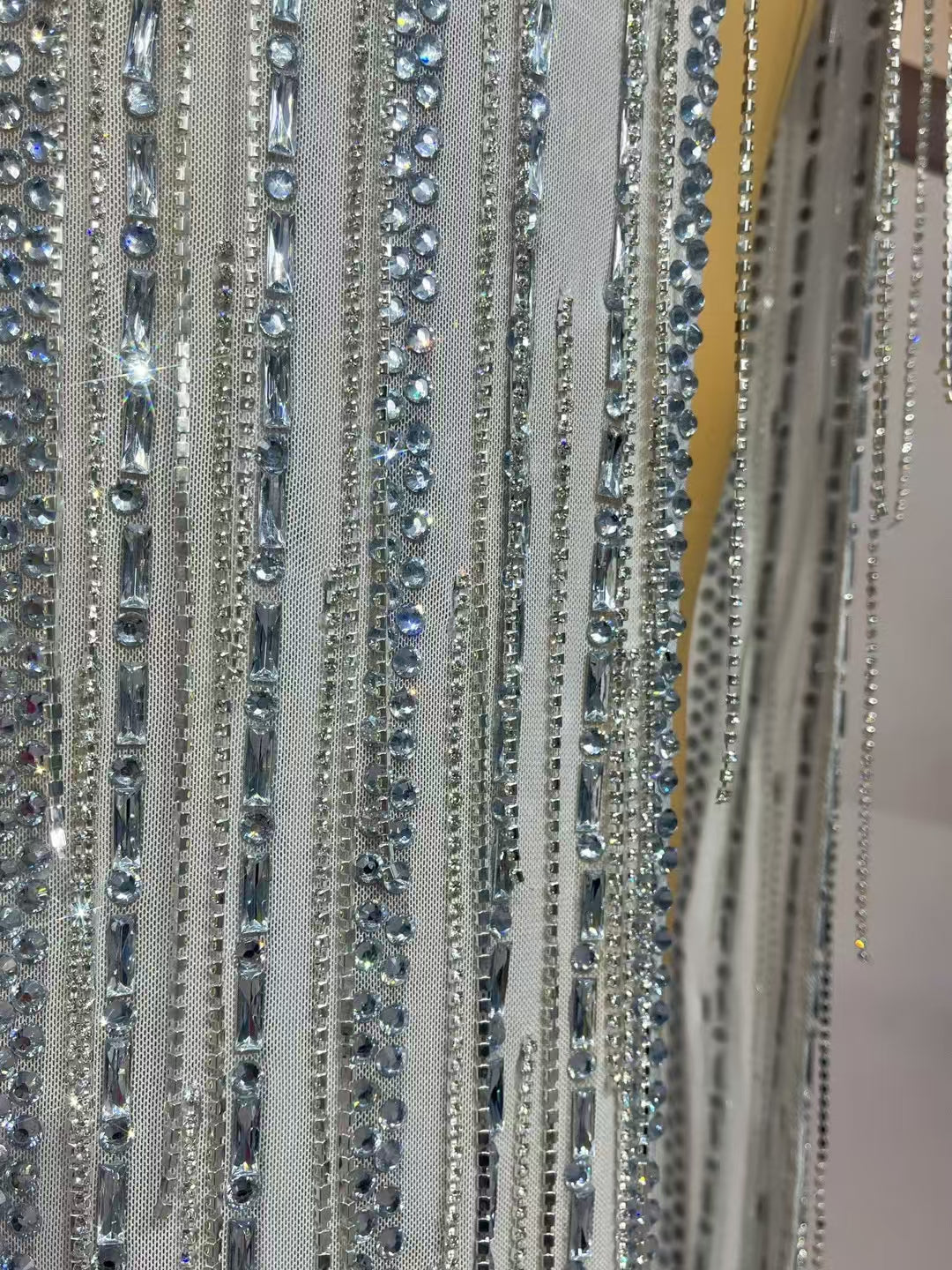 CELESINYI Lenglian Crystal Ice Gown