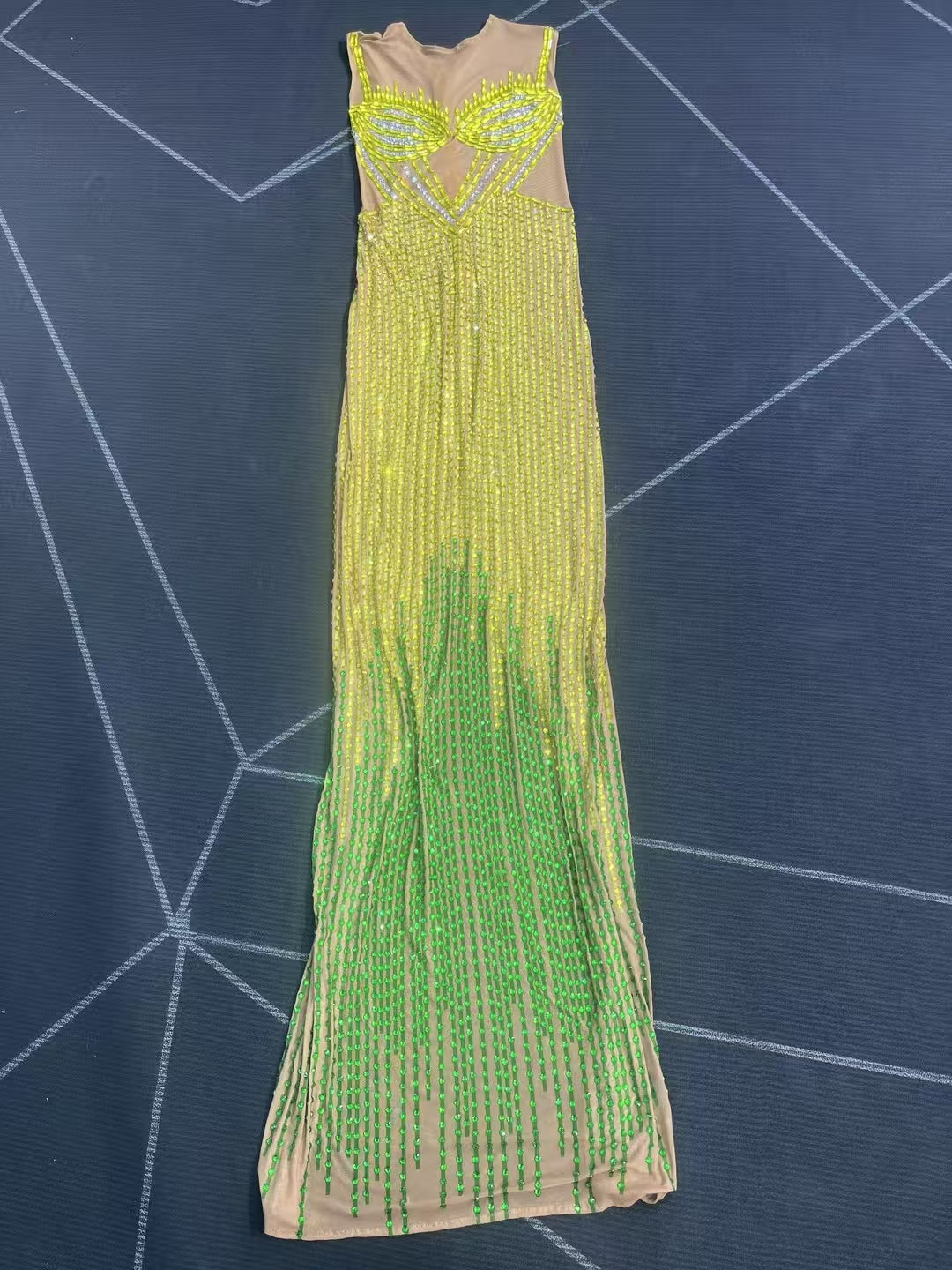 CELESINYI Huangfeicui Crystal Fire Gown