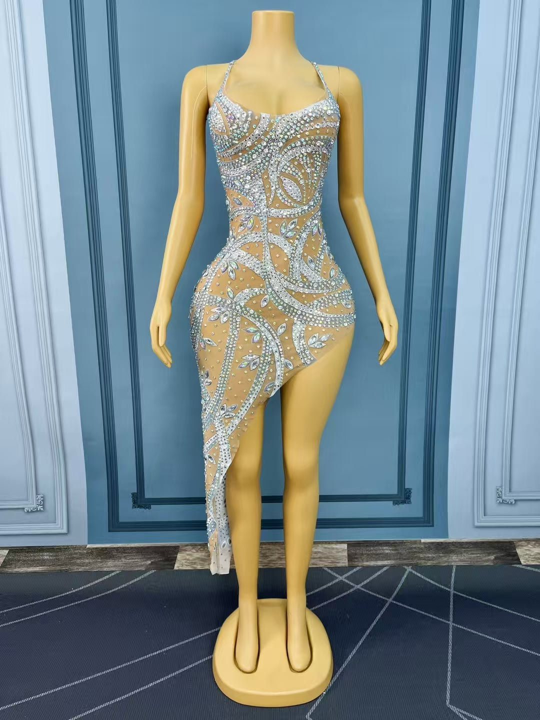 CELESINYI Jiaoye Crystal Leaf Gown