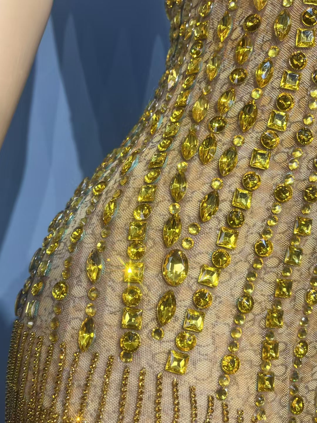 CELESINYI Jinchanzi Crystal Gold Mini Dress