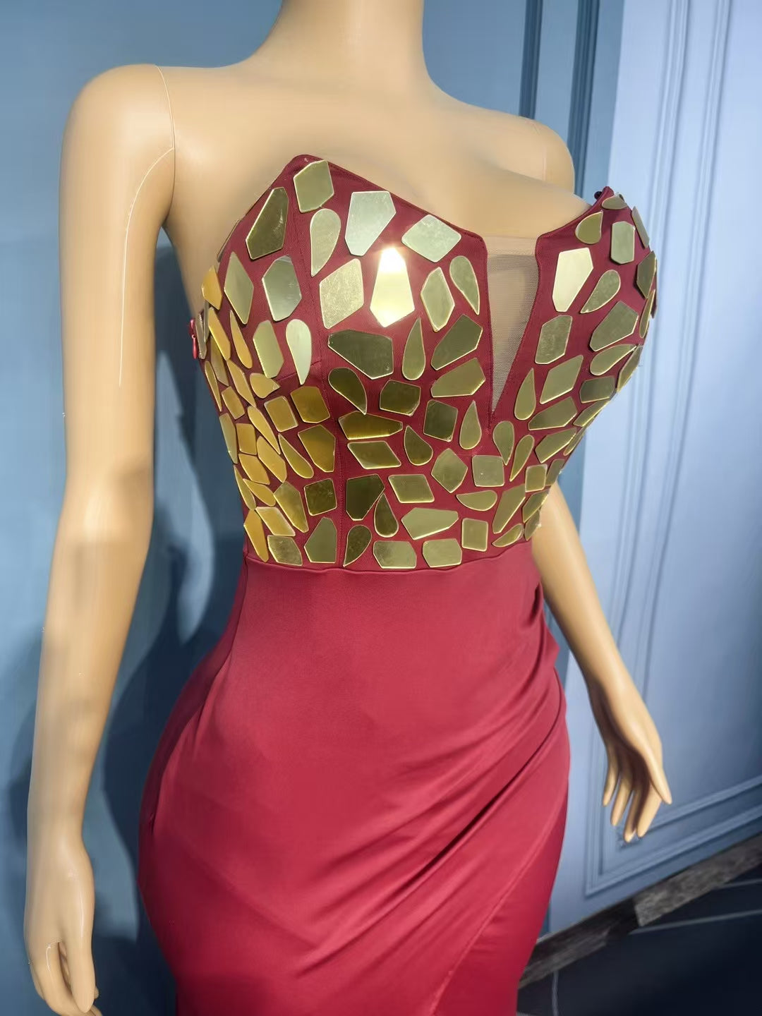 CELESINYI Lijin Crystal Gold Mirror Gown