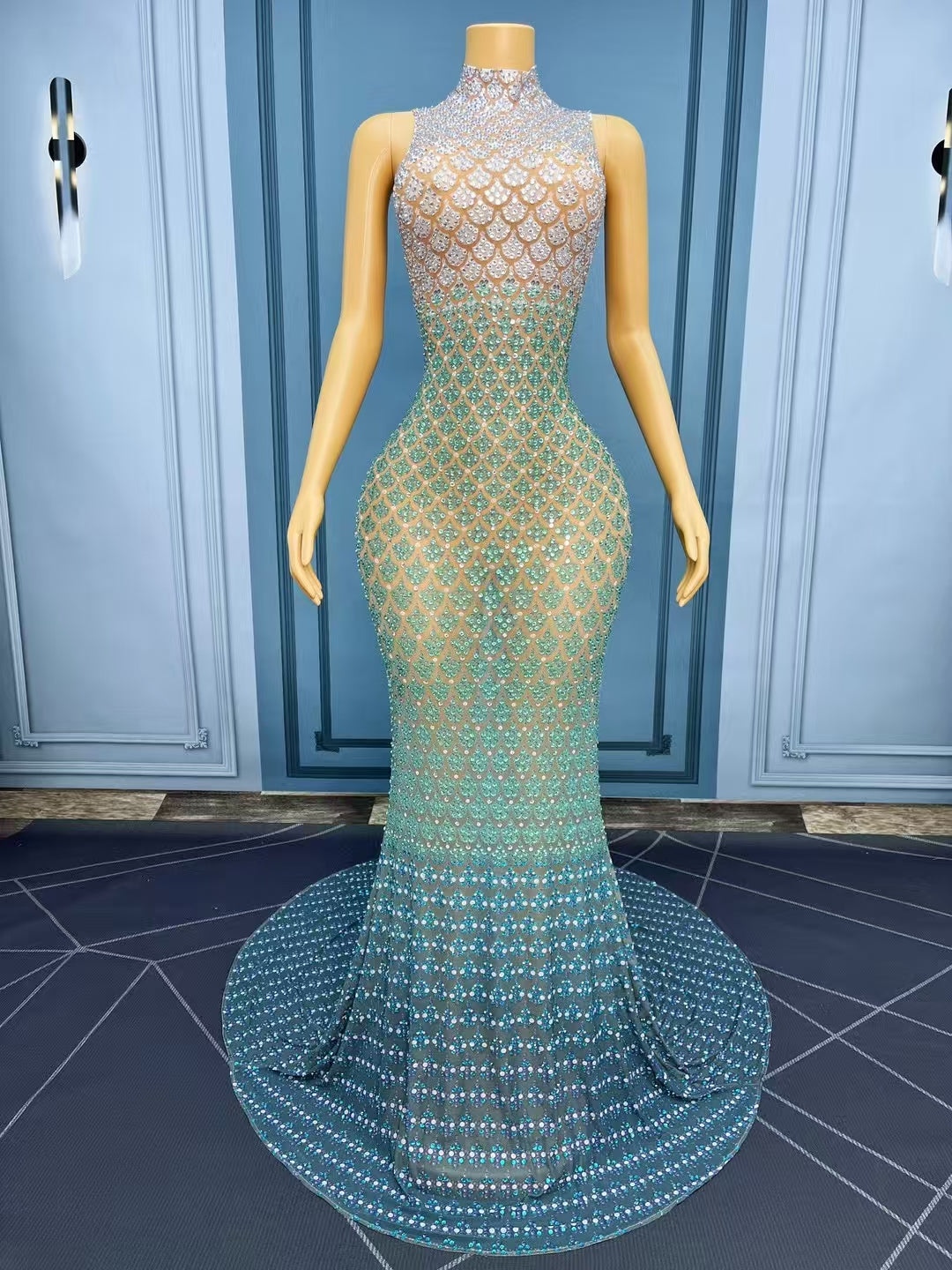 CELESINYI Qingshe Crystal Big Train Gown