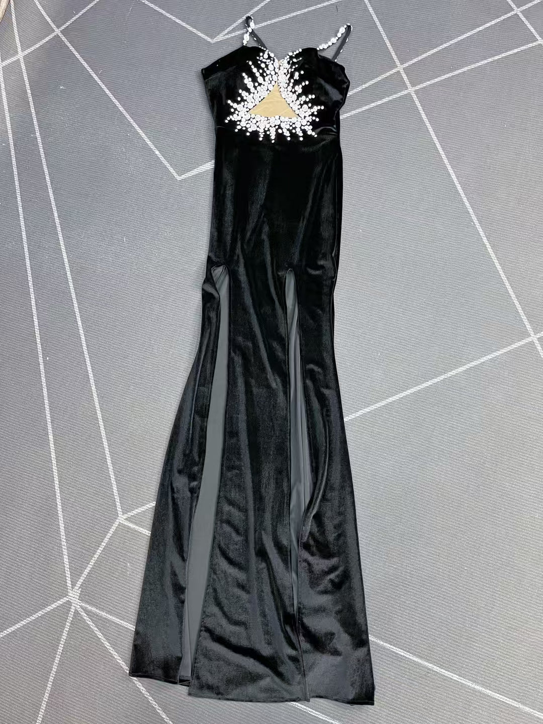 CELESINYI Ciwei Crystal Hedgehog Gown