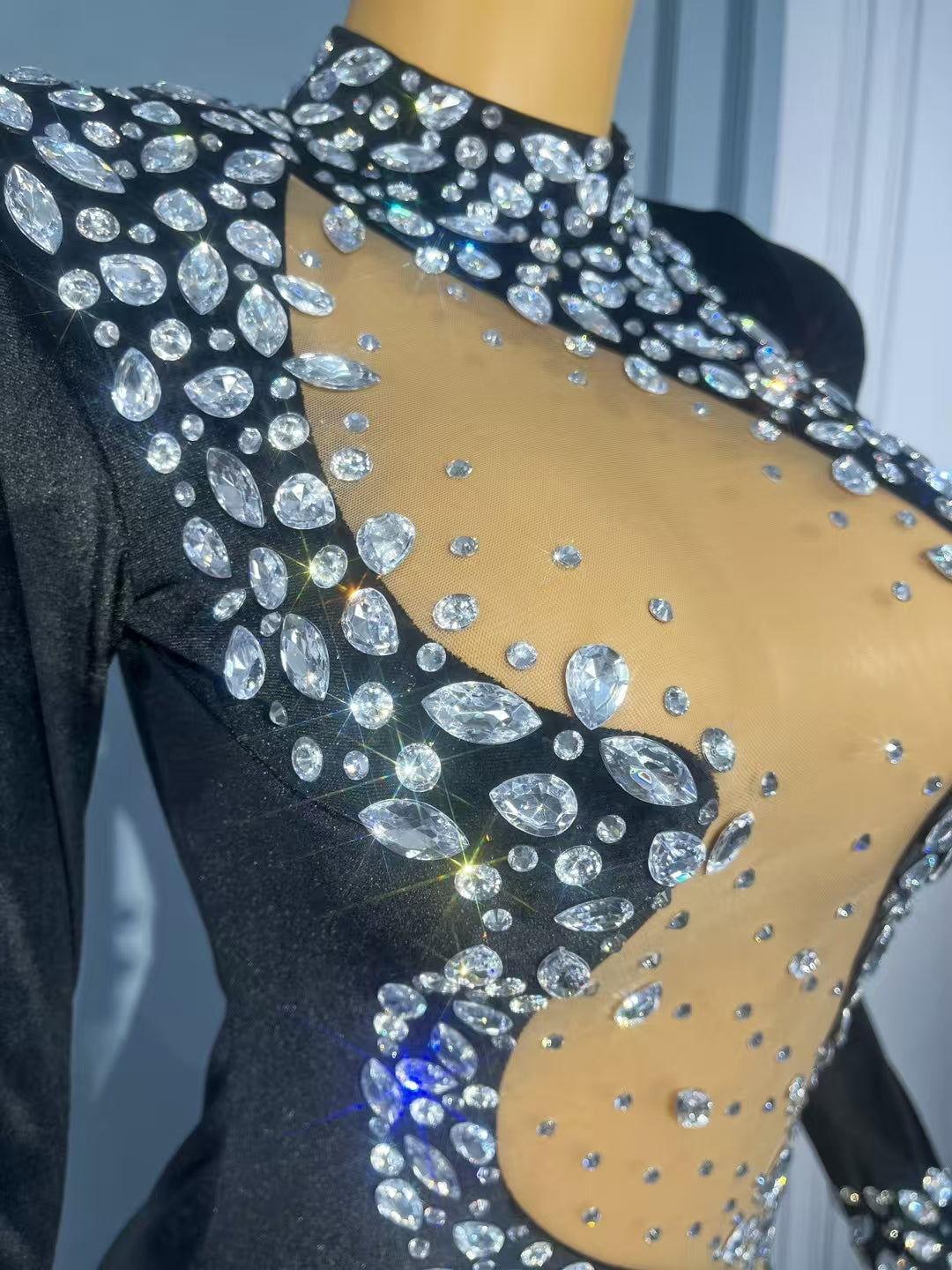 CELESINYI Wandao Crystal Curve Gown