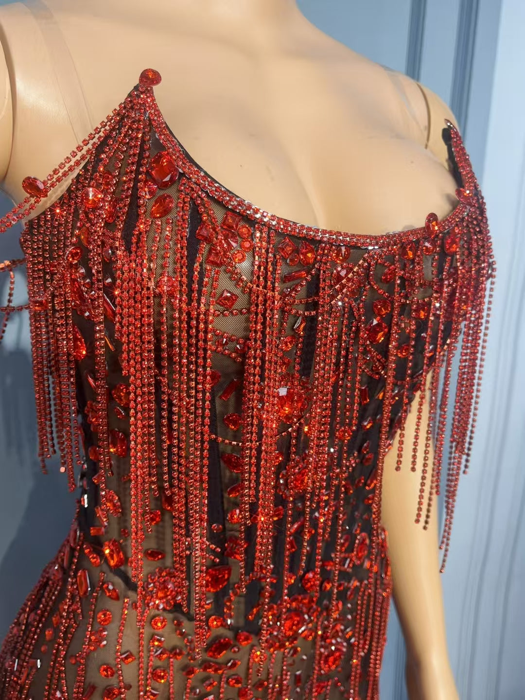CELESINYI Heihong Crystal Ruby Mini Dress