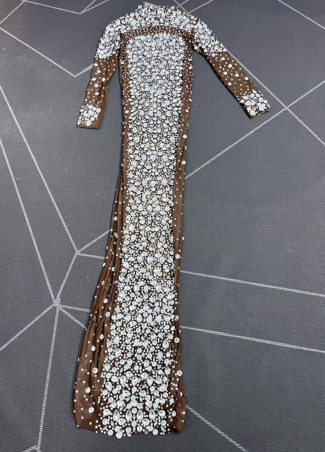 CELESINYI Cuixing Crystal Chocolate Gown