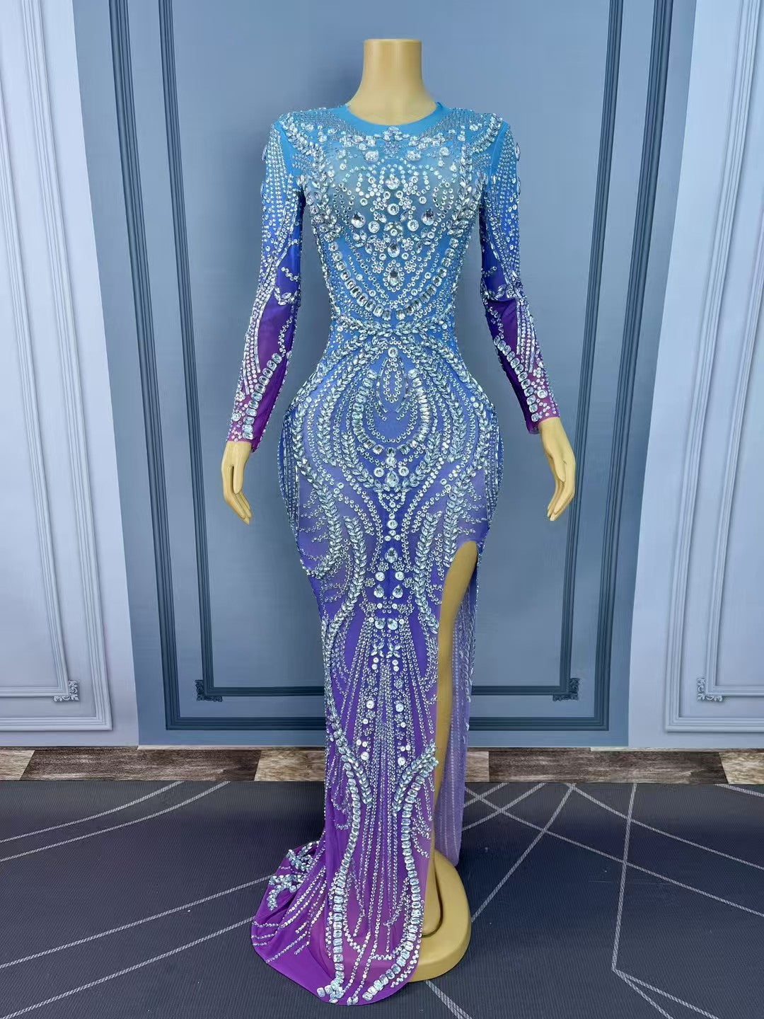 CELESINYI Fuling Crystal Gradient Mini Dress