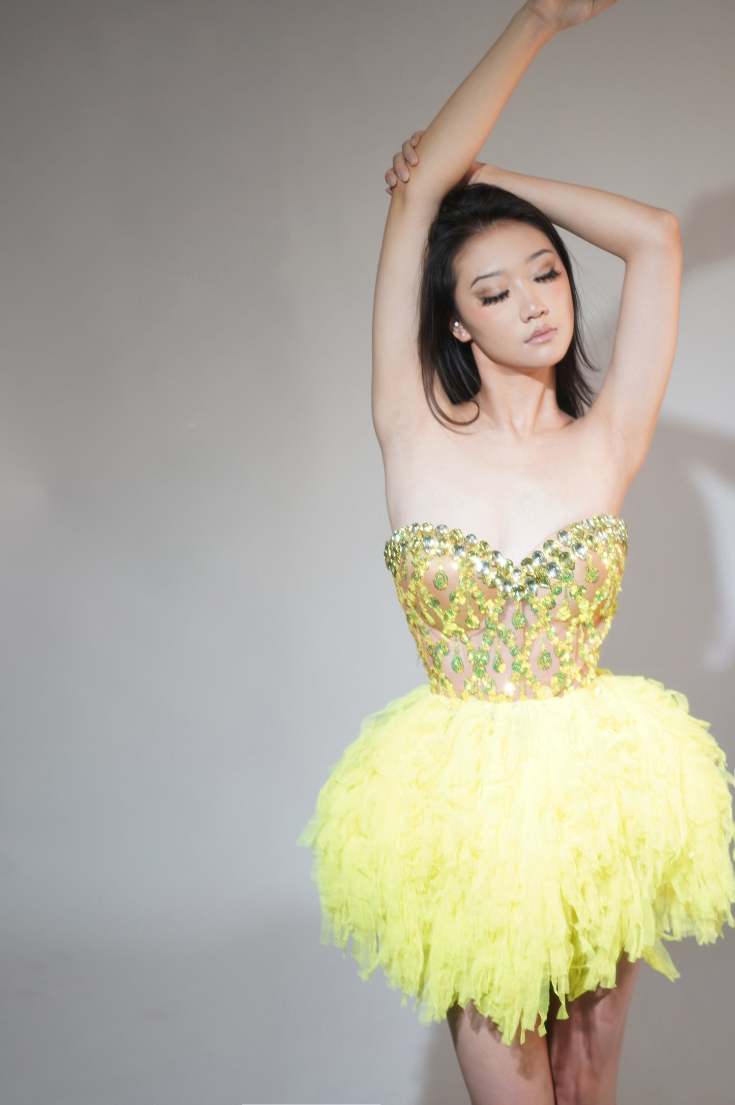 Qingtai Gold Rhinestone Crop Top Mini Skirt 2Pieces Set