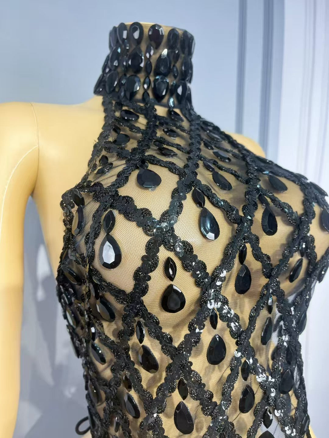 CELESINYI Shaokaoji Crystal Grid Crop Top (Black)