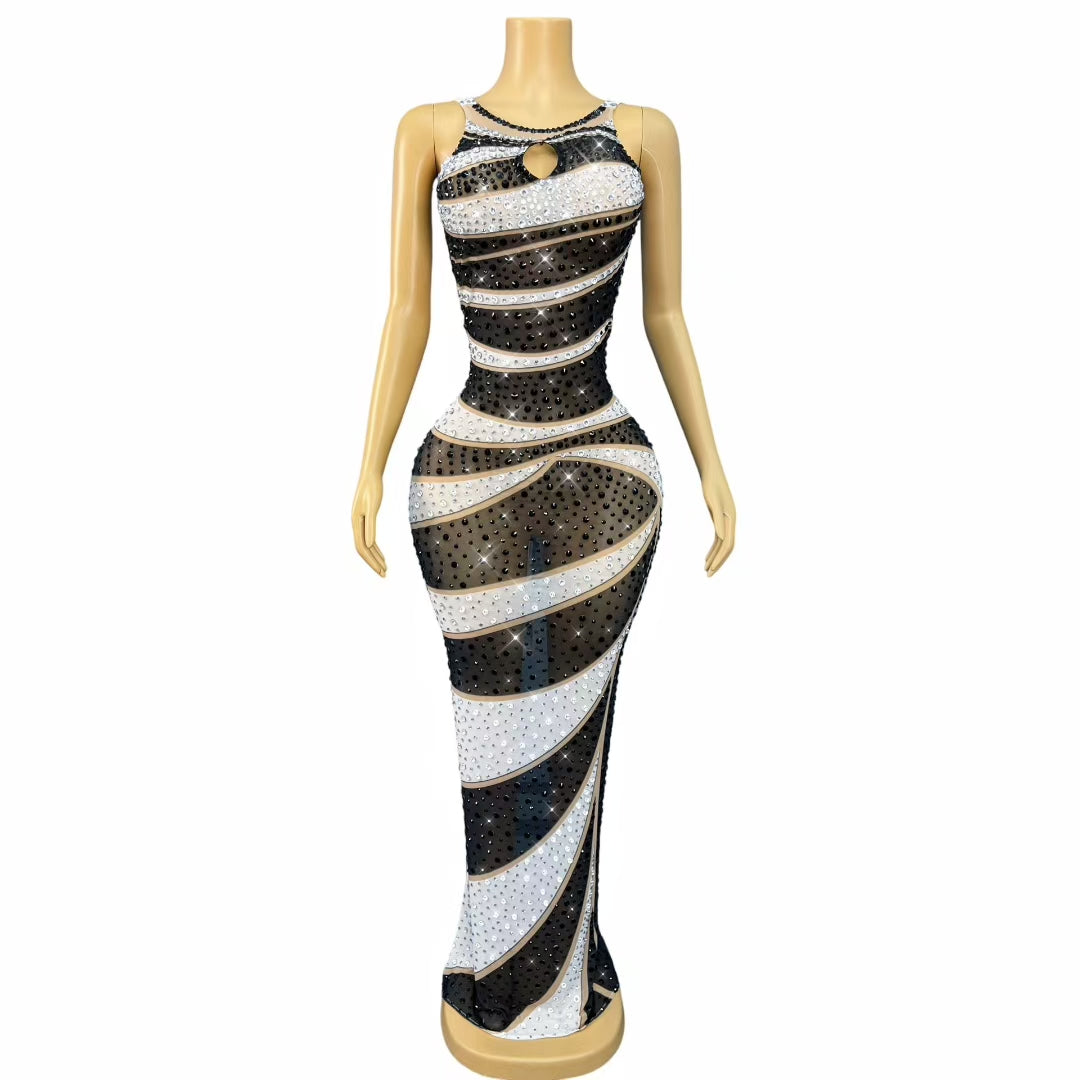 CELESINYI Heiyubai Crystal Vortex Gown