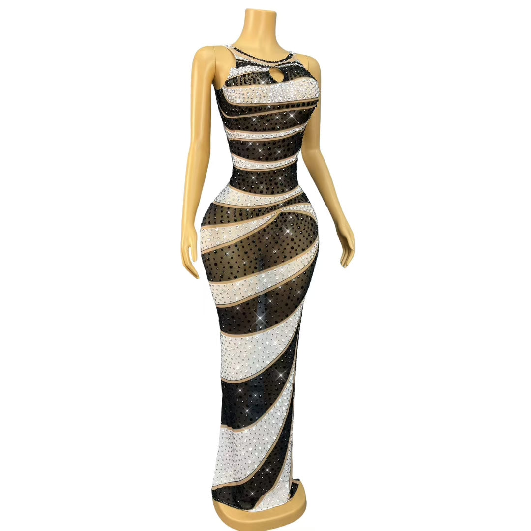CELESINYI Heiyubai Crystal Vortex Gown