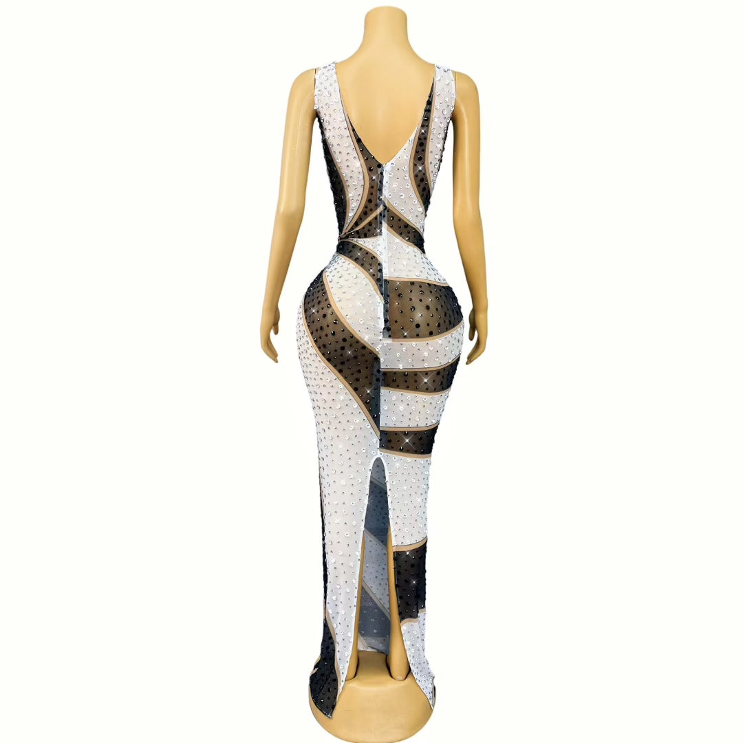 CELESINYI Heiyubai Crystal Vortex Gown
