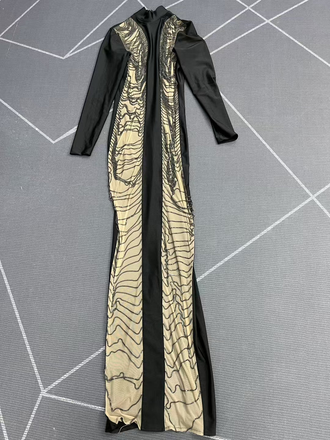 CELESINYI Heiliantiao Crystal Chain Gown