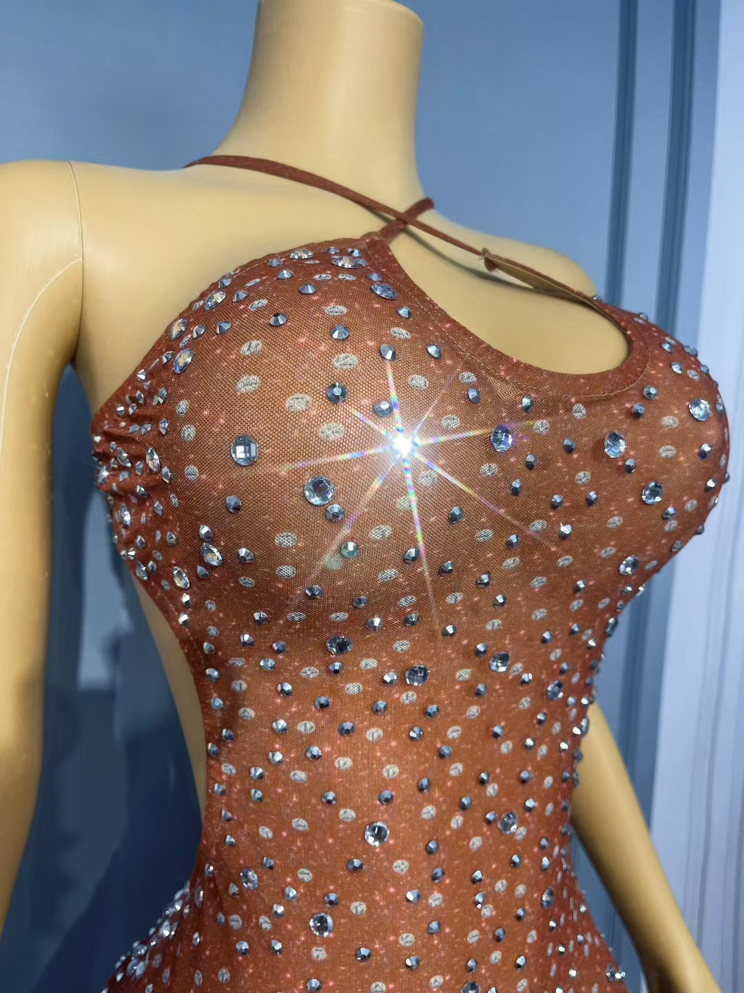 CELESINYI Dadihong Crystal Copper Gown