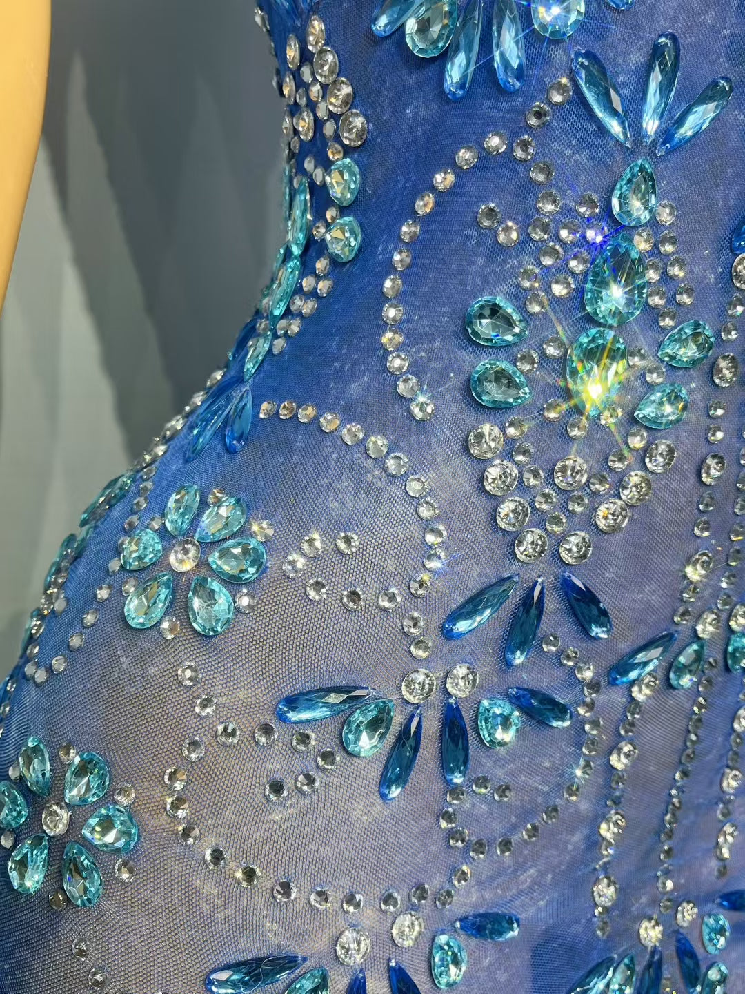 CELESINYI Lanqingshi Crystal Cobalt Mini Dress