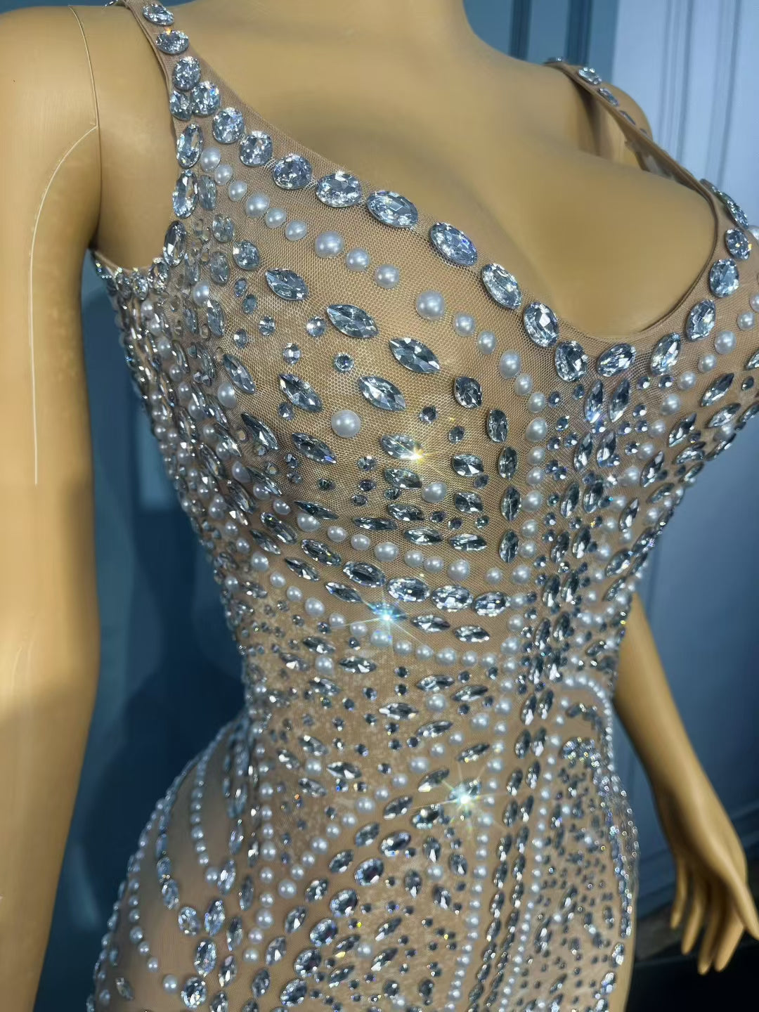 CELESINYI Shuangkai Crystal Double Slit Gown