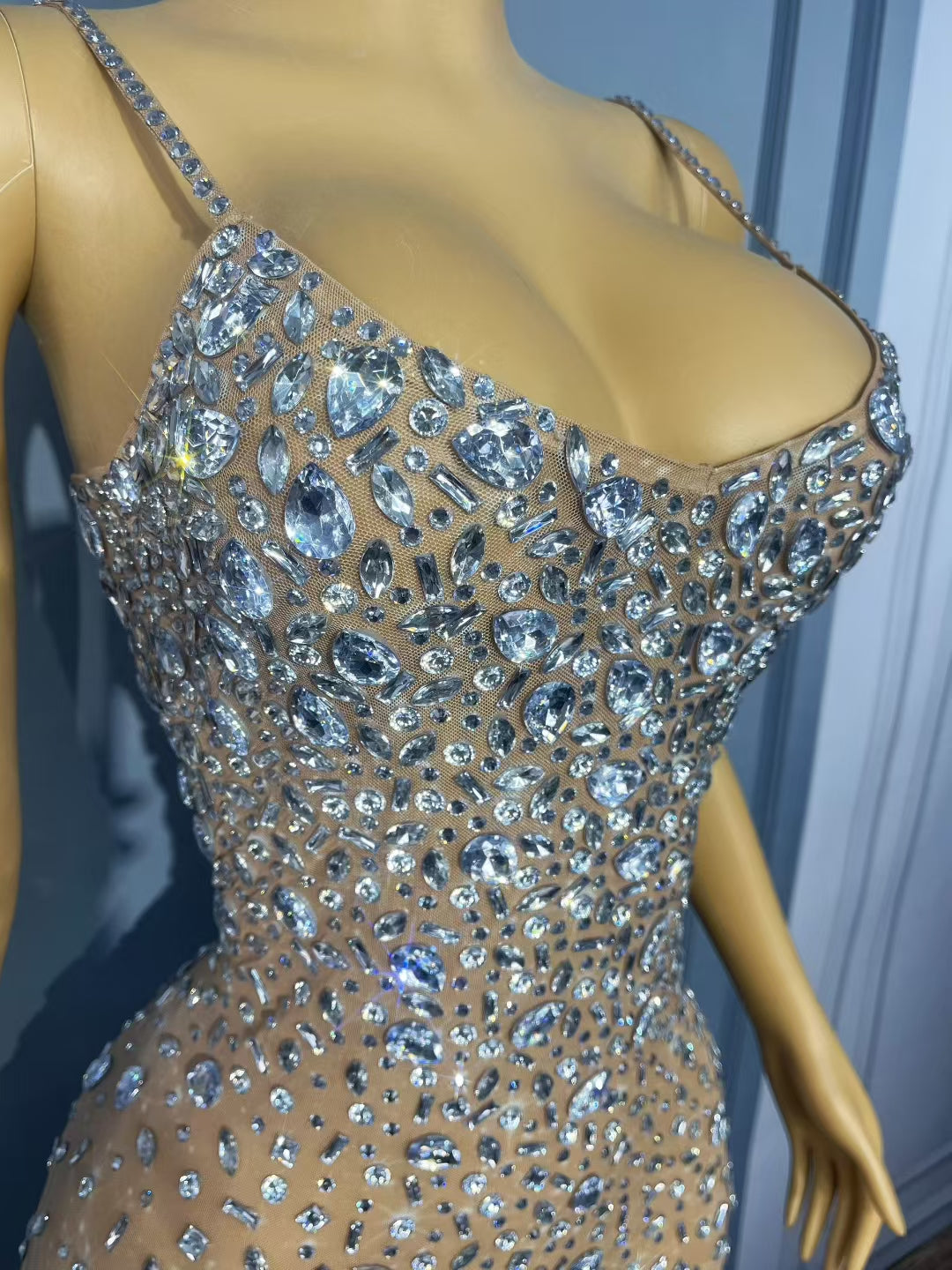 CELESINYI Xingshanshan Crystal Silver Gown