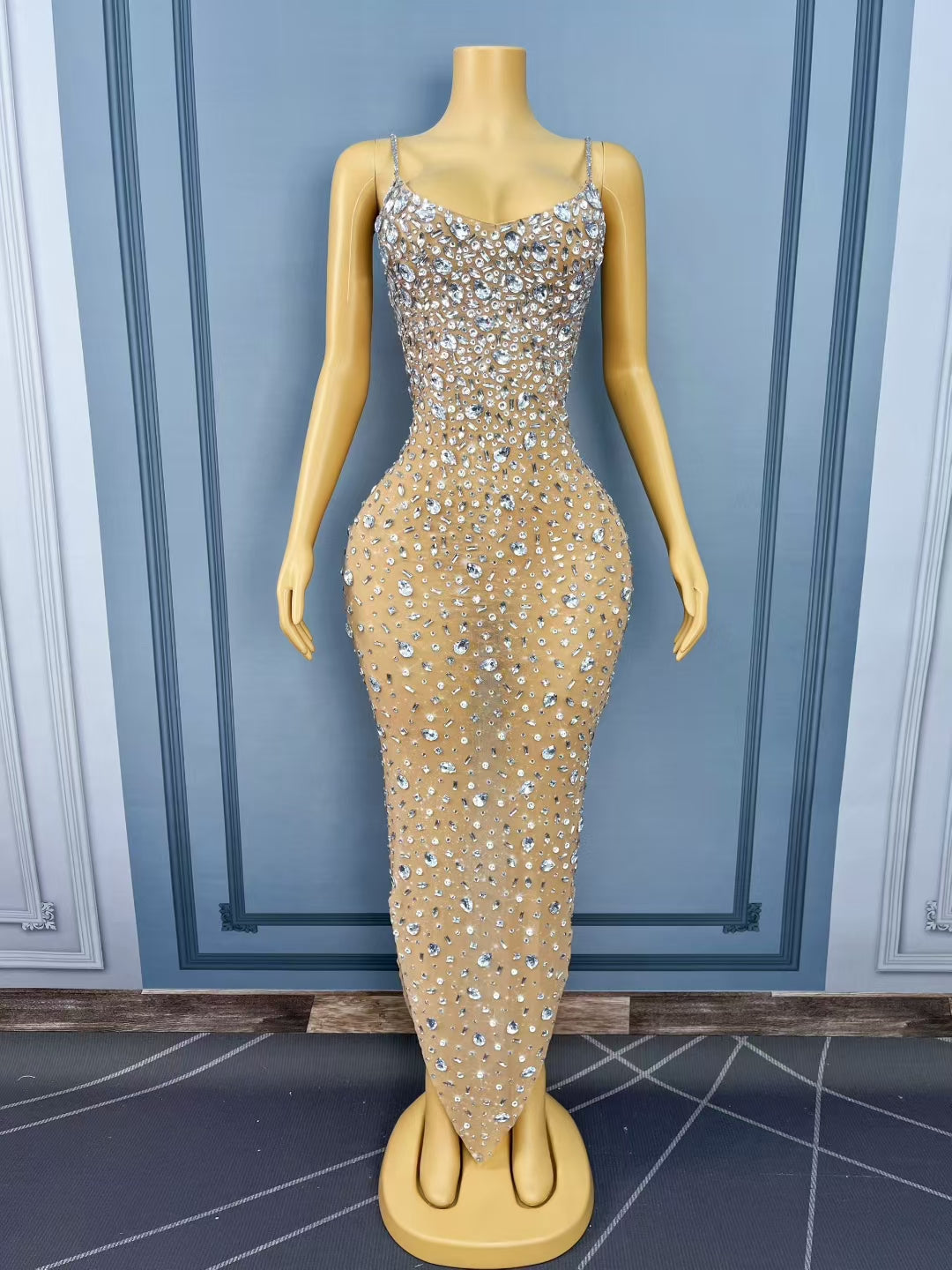 CELESINYI Xingshanshan Crystal Silver Gown