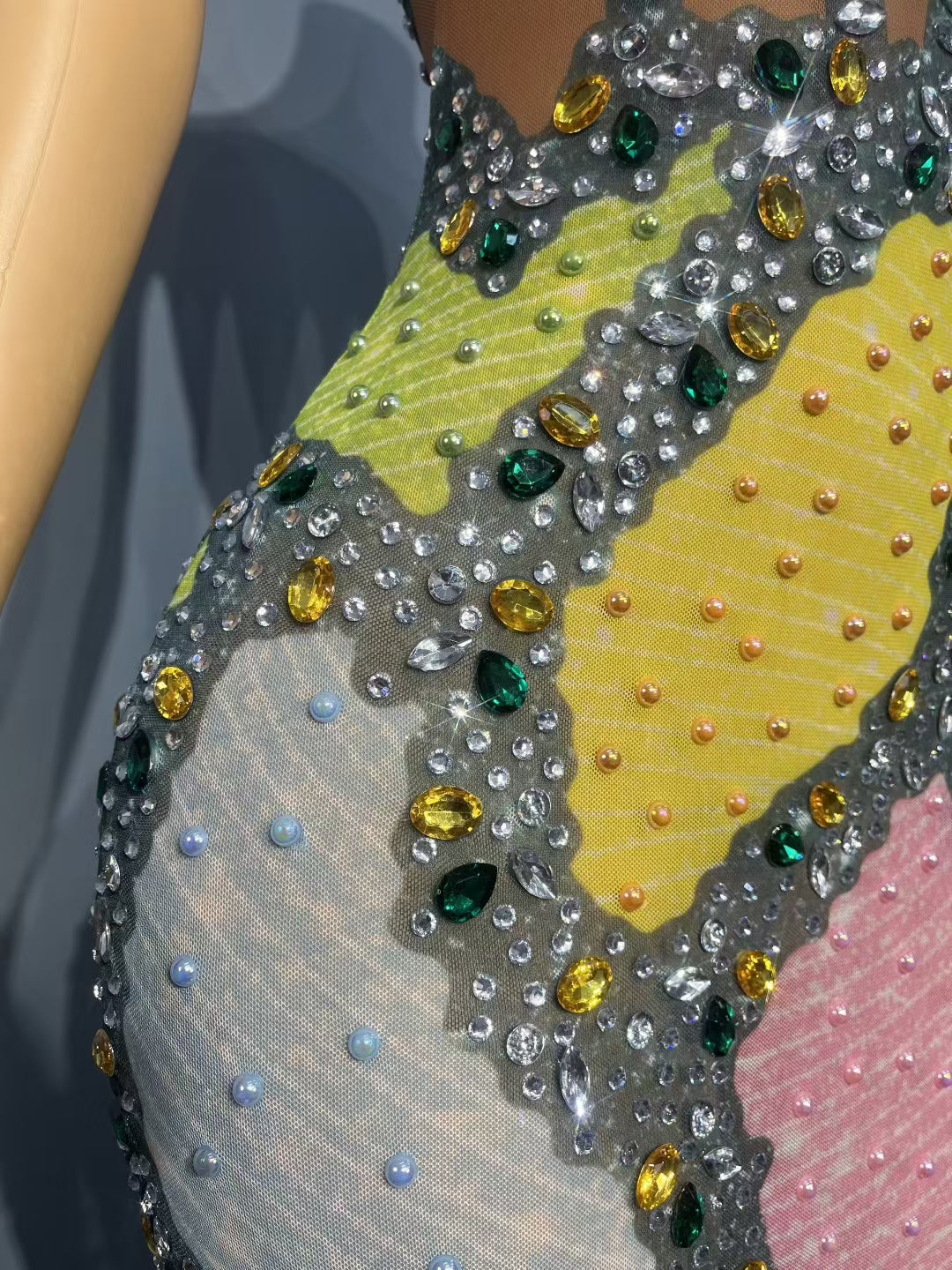 CELESINYI Duocaipintu Crystal Patchwork Gown